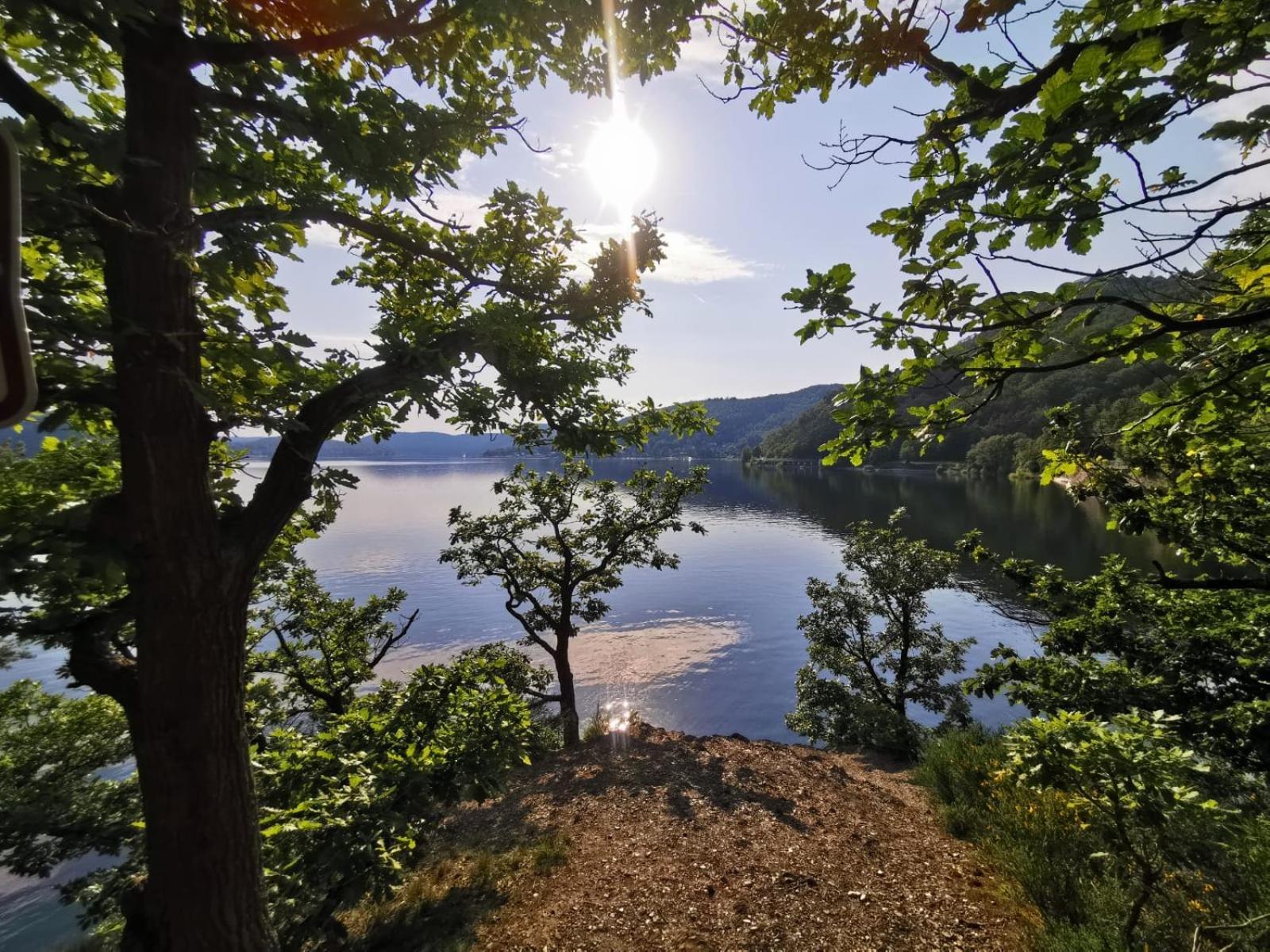 Ferienhaus Schoene Aussicht Ferienwohnung Gruen Hemfurth-Edersee Esterno foto