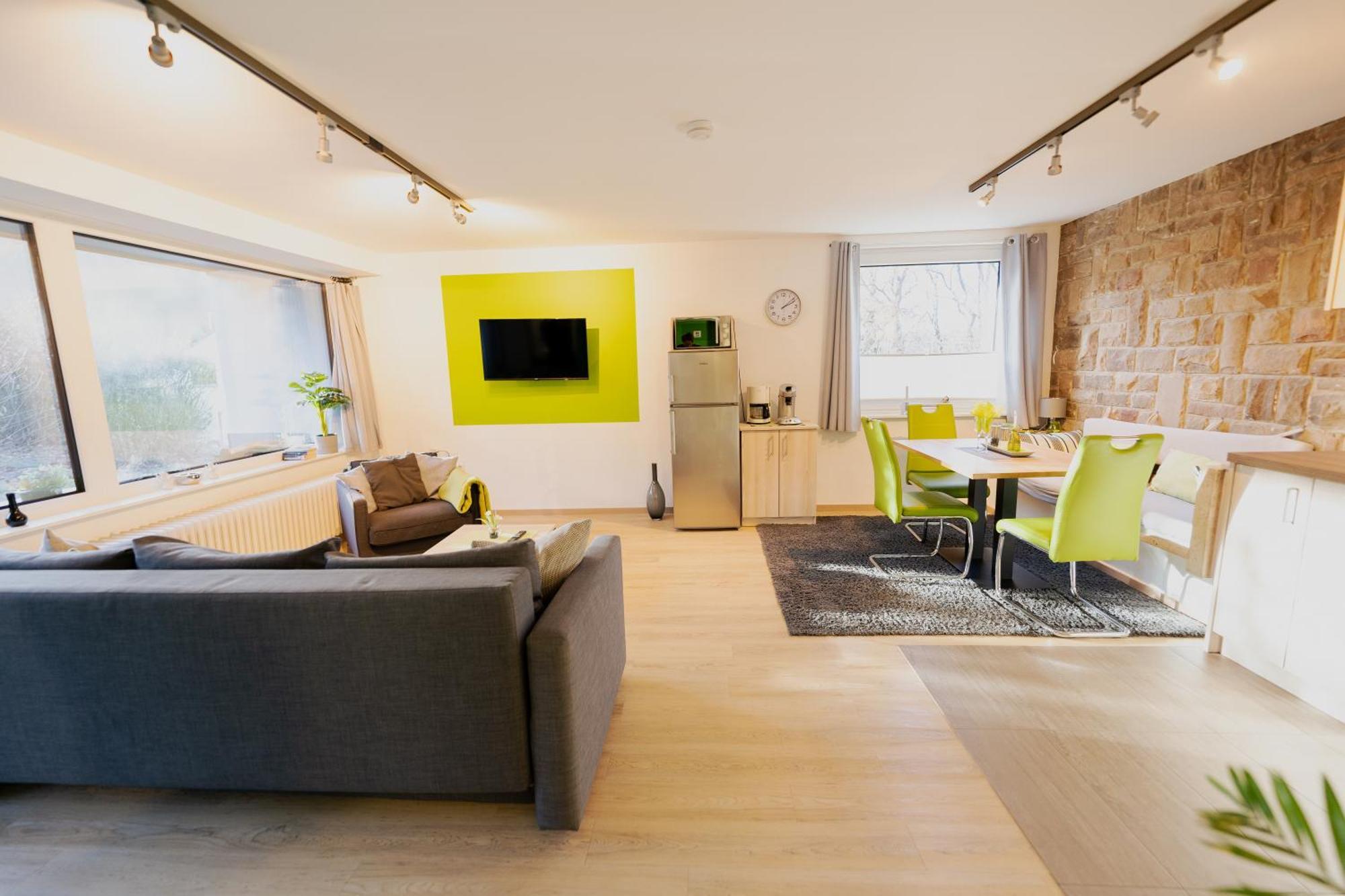 Ferienhaus Schoene Aussicht Ferienwohnung Gruen Hemfurth-Edersee Esterno foto